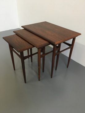 Danish nest of tables