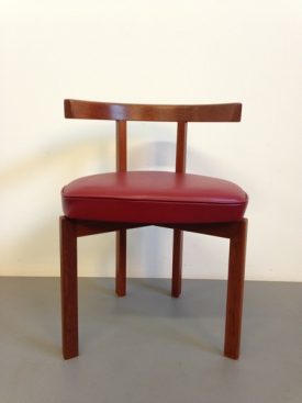 Peter Hvidt red chair
