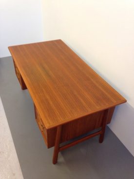 Gunni Omann Teak Desk