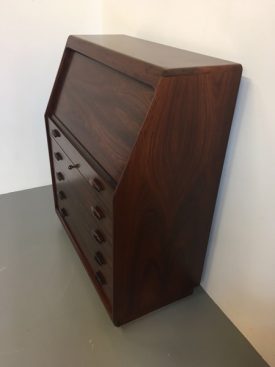 Dyrlund rosewood bureau