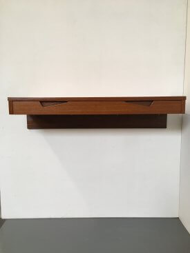 Wall mounted Desk