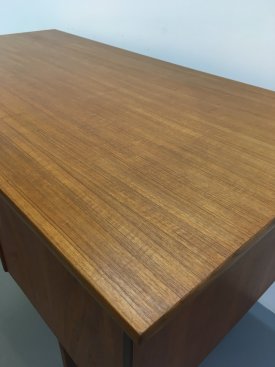 VI-MA Møbler Desk