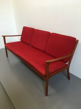Ole Wanscher PJ112 Sofa