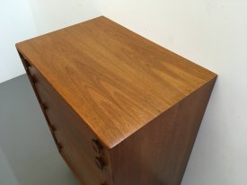 Meredew Chest of Drawers