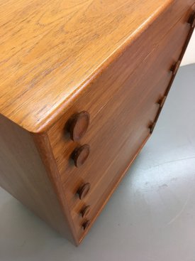 Meredew Chest of Drawers