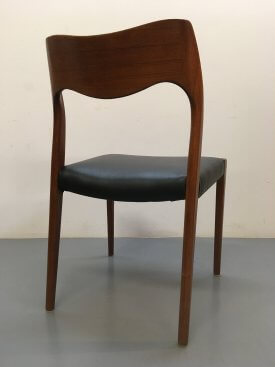Set of 6 Møller 71 Chairs