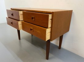 Square Handles 4 Drawer Chest