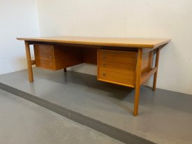 Arne Vodder Executive Desk