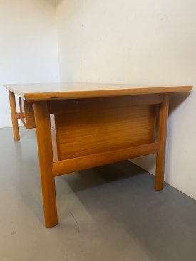 Arne Vodder Executive Desk