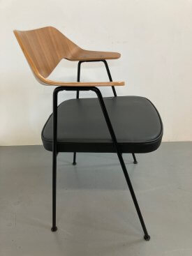 675 Chair by Robin Day